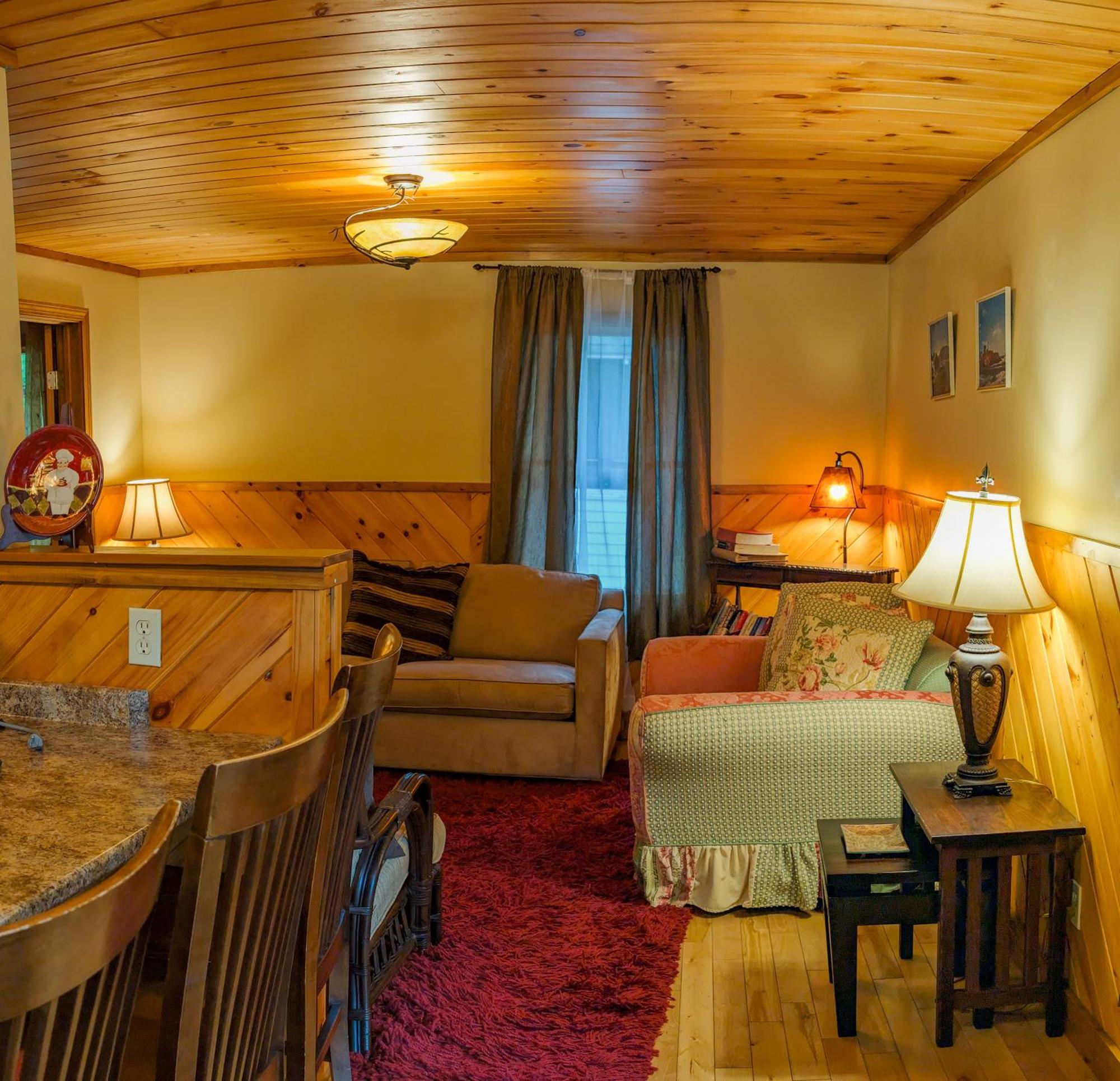 Hinckleys Dreamwood * Bar Harbor