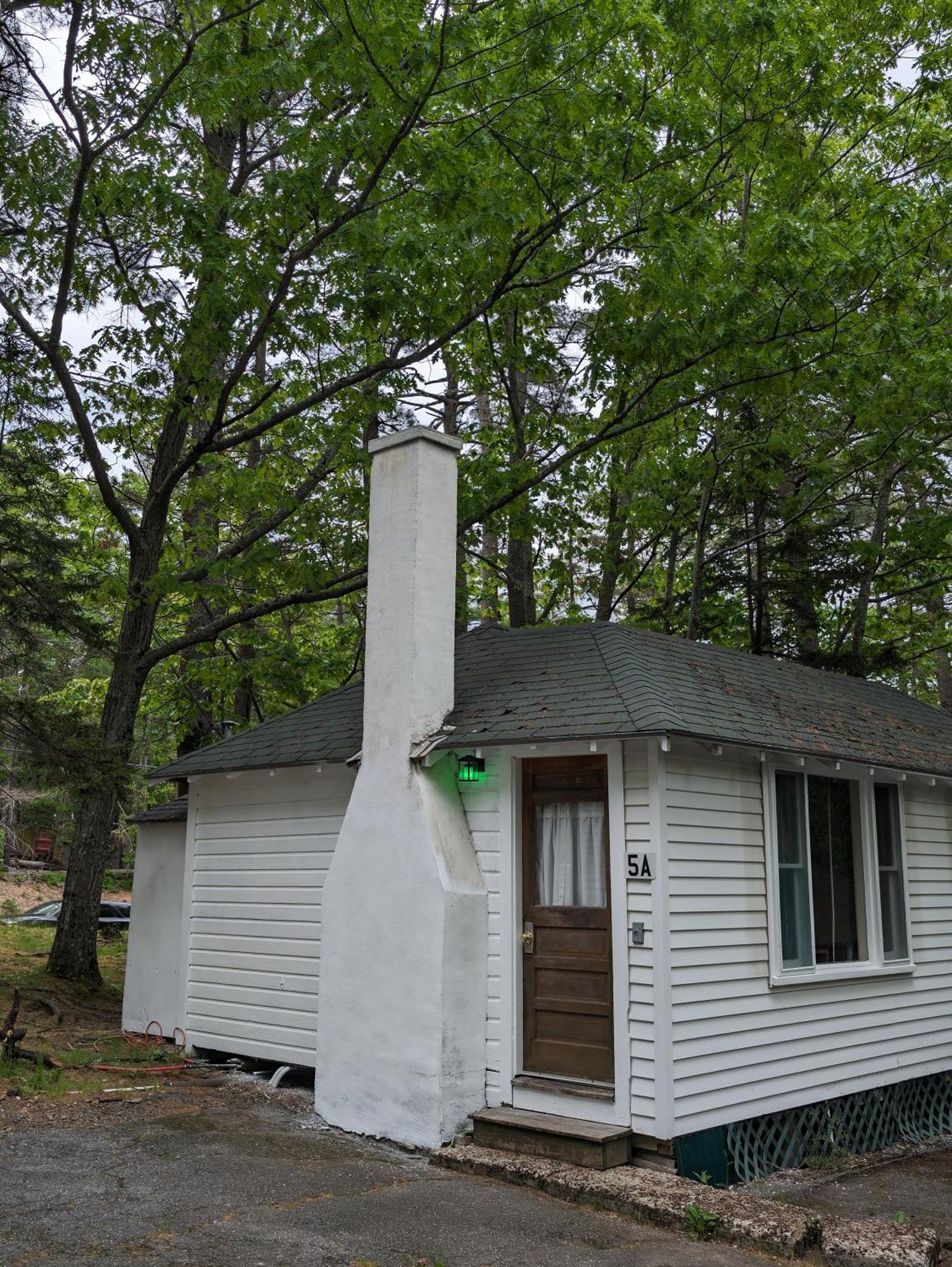 Hinckleys Dreamwood * Bar Harbor