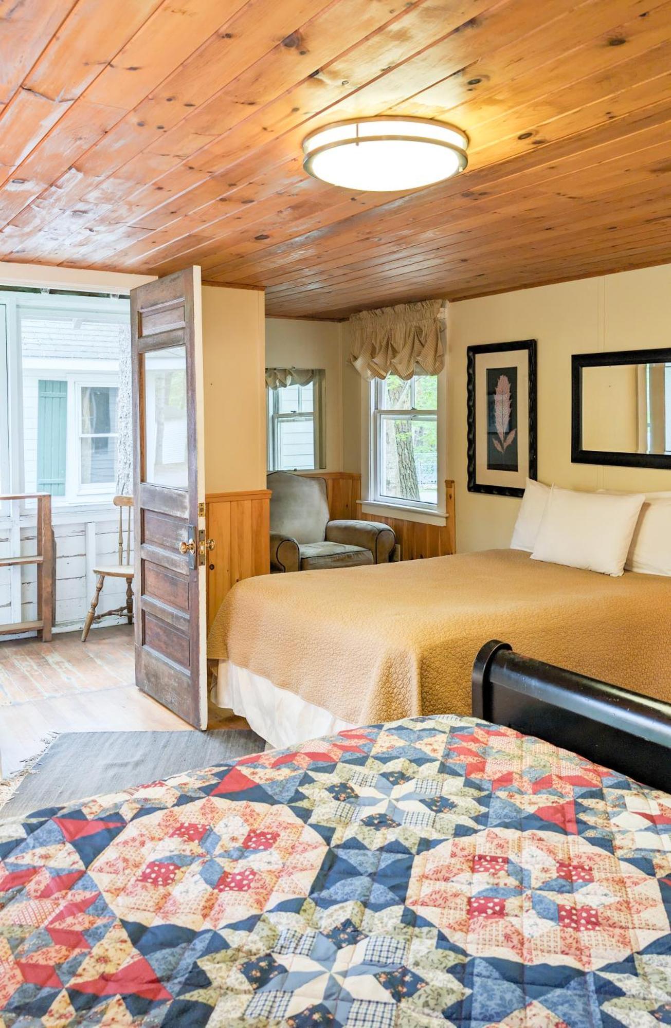 Motel Hinckleys Dreamwood